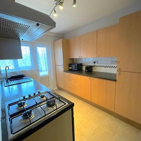 303 Alexandra Avenue Ha2 9Dx Διαμέρισμα Pinner Εξωτερικό φωτογραφία